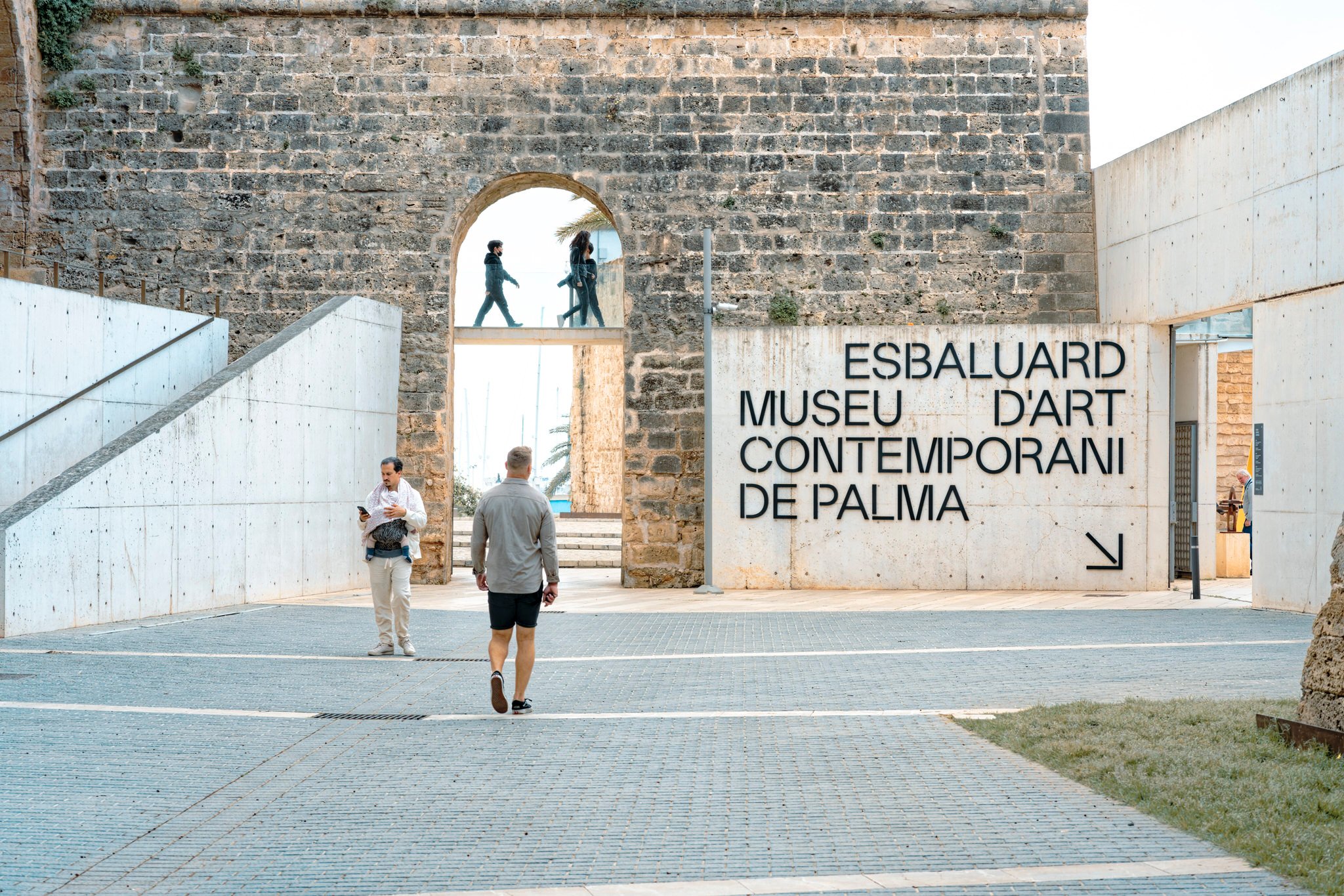 Foto vom Eingang des Es Baluard Museu D'art Contemporani de Palma